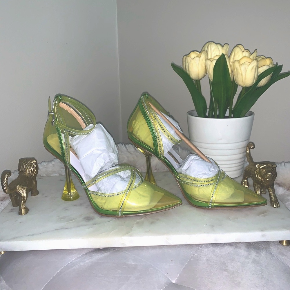 Gianna Bini Lime Rhinestone Heels 💚✨